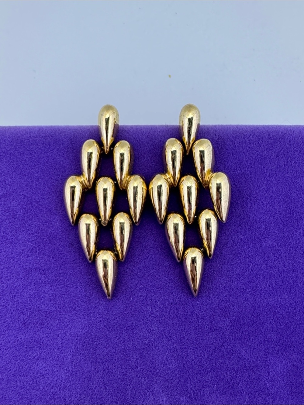 💛 Classic Monet 22k Gold Plated Teardrop Cluster Statement Earrings